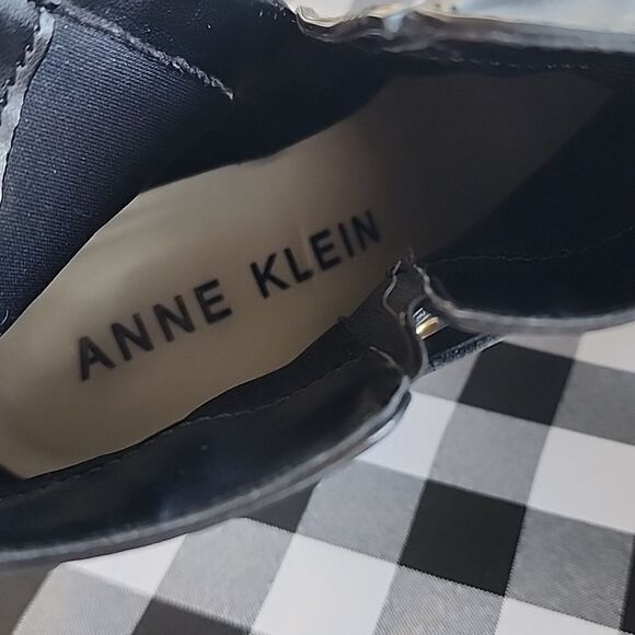 Anne Klein Black Leather Upper Pointed Chelsey I~flex ankle boot Stylish Strap - Picture 9 of 16